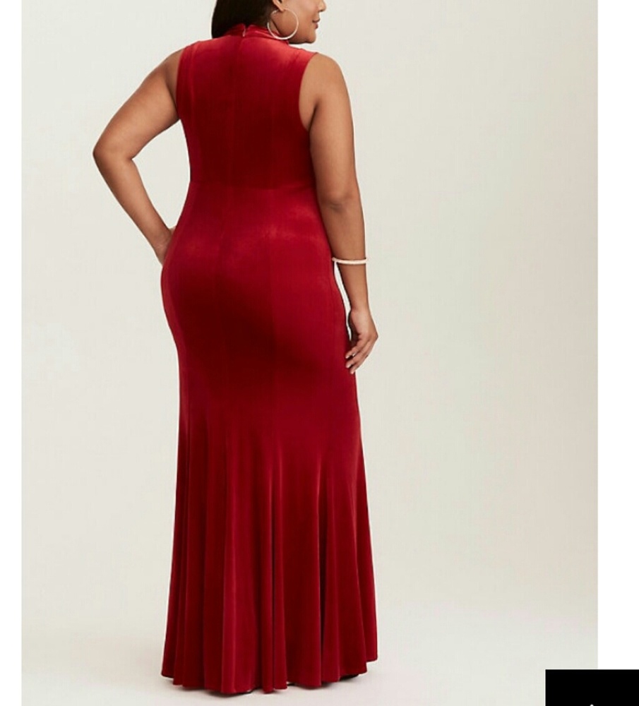 Torrid red velvet cutout gown - Picture 2 of 3